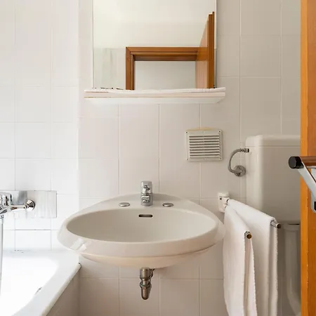 Гостевой дом Anzolo Palace - &