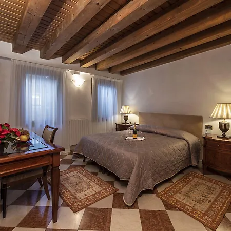 Anzolo Palace - & 3*