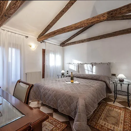 Anzolo Palace - & Гостевой дом 3*