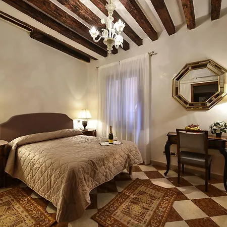 Anzolo Palace - & 3* Венеция