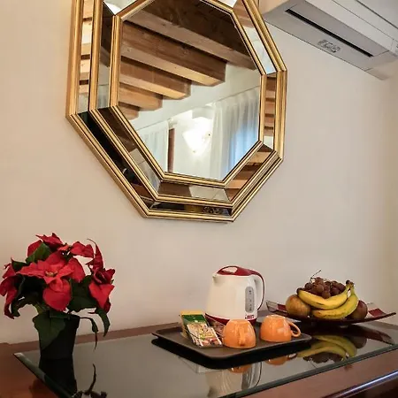 Anzolo Palace - & Венеция