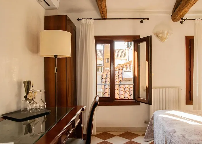 Anzolo Palace - & 3*