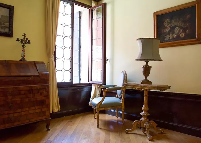 Pensión Anzolo Palace - & 3*