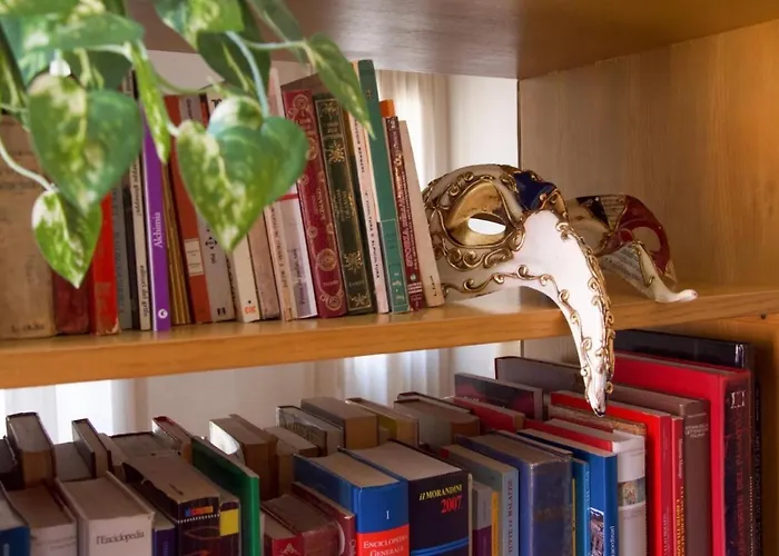 Anzolo Palace - & Venecia