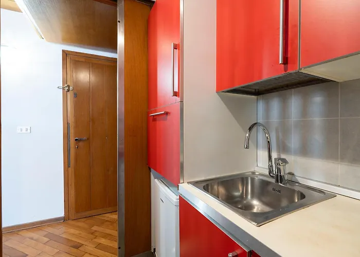 Anzolo Palace - & Pensión 3*