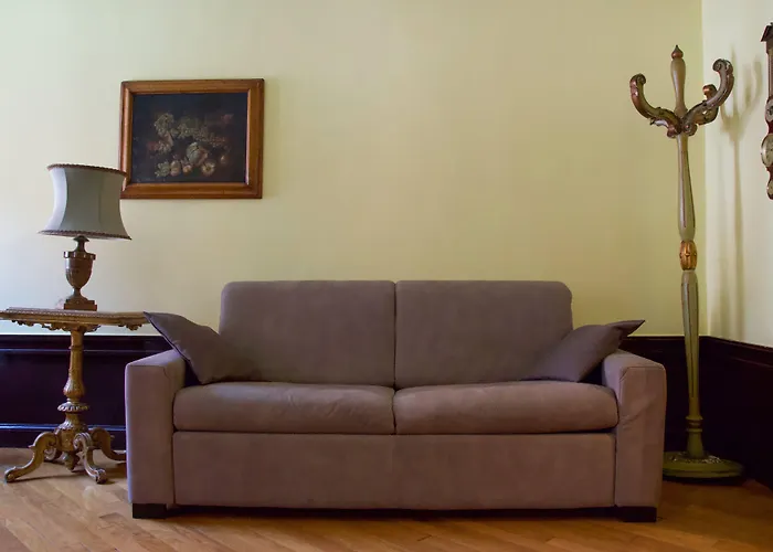 Anzolo Palace - & Pensión 3*