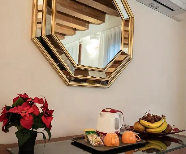 Anzolo Palace - & Venecia