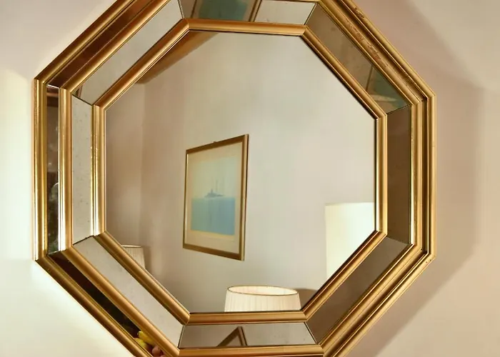 Anzolo Palace - & Pensión