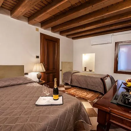 Anzolo Palace - & البندقية