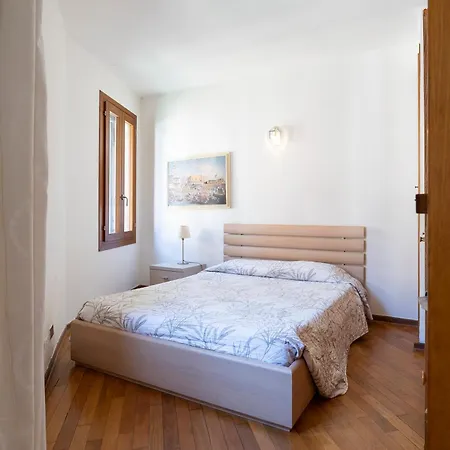 Anzolo Palace - &